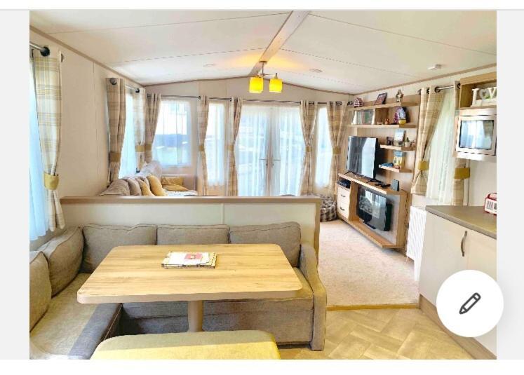 Hastings Holiday Home At Fairlight Lodge Beauport Holiday Park St Leonards-on-Sea Exterior photo