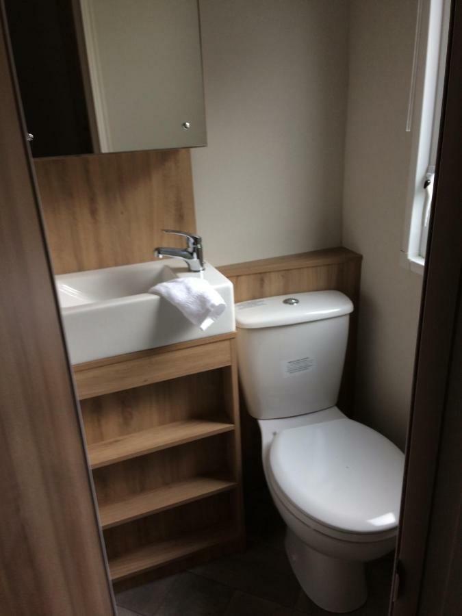 Hastings Holiday Home At Fairlight Lodge Beauport Holiday Park St Leonards-on-Sea Exterior photo